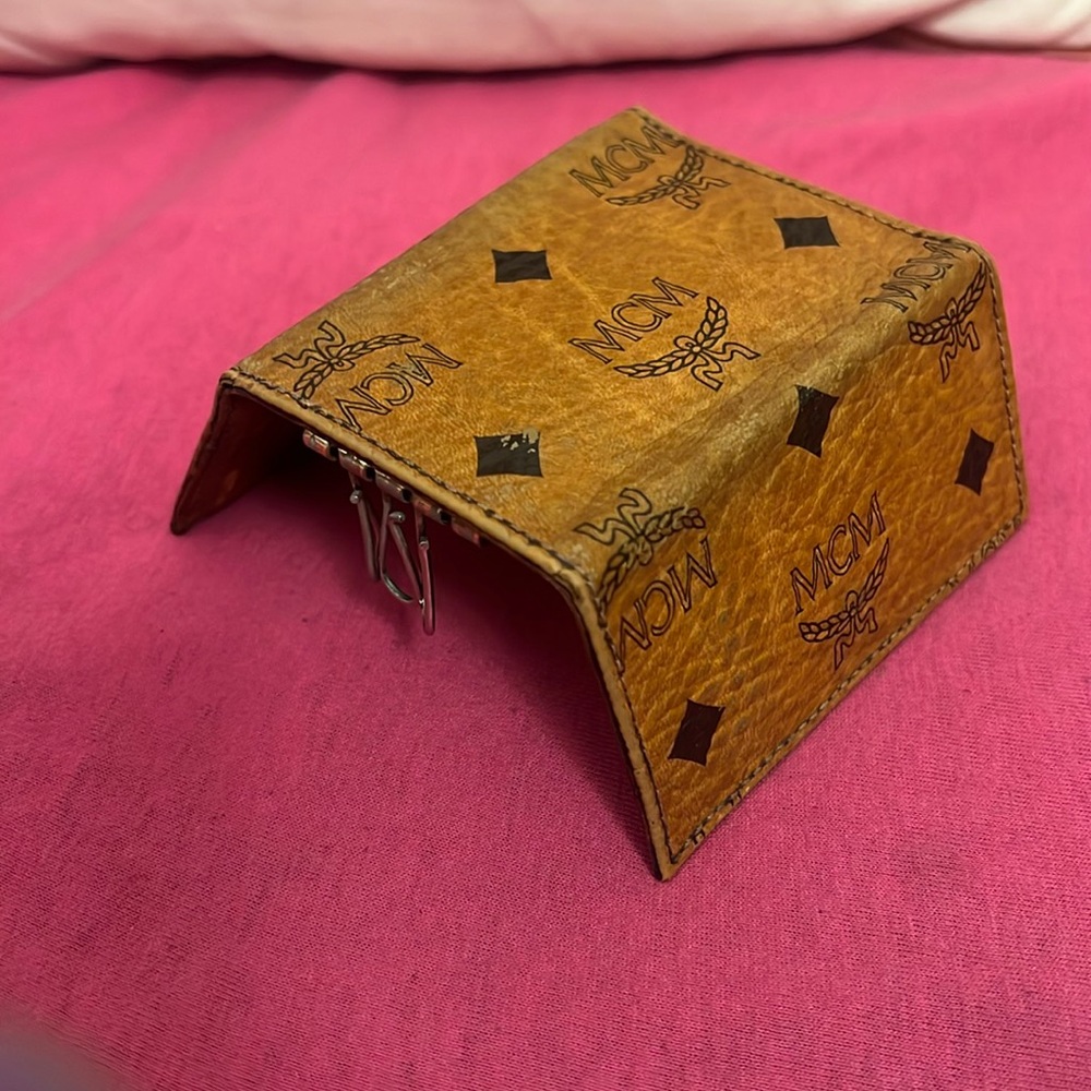 MCM 4 Consecutive Key Case - Picture 5 of 10